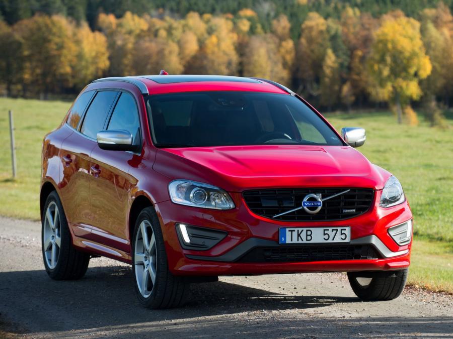  Volvo XC60 R-Design 2013 года  (фото 3 из 7)